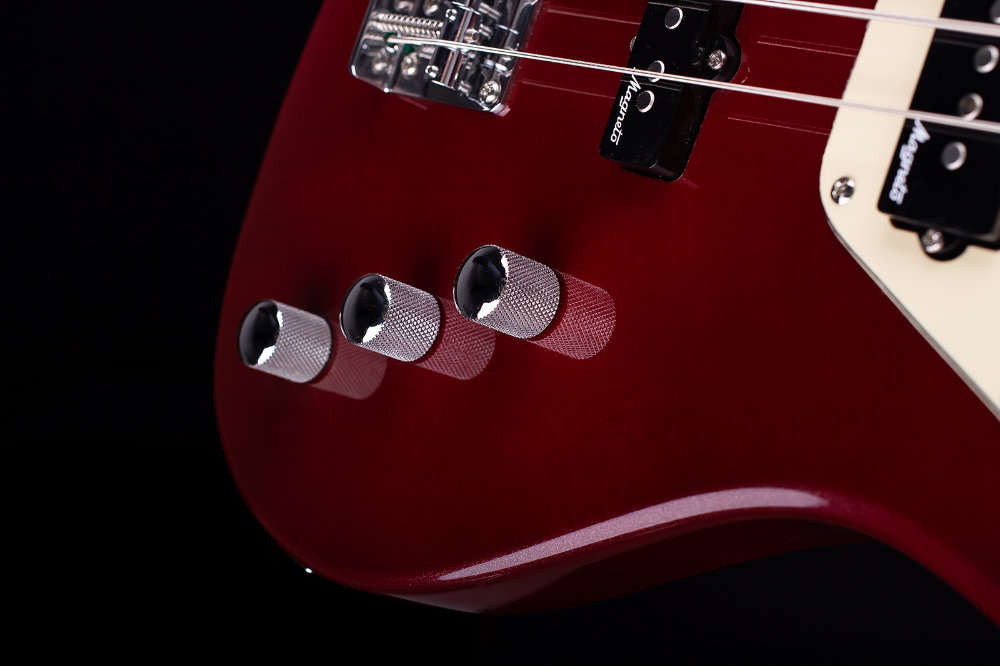Magneto Guitars, Ruby Bass, Short-Scale, Metallic Red - Image 8